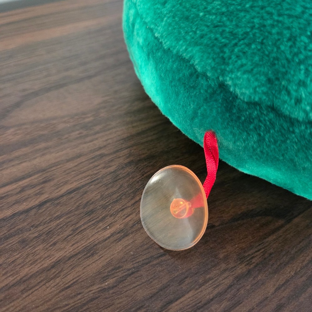 Vintage 1996 Sugar Loaf Green Smiley Face Plush 8in Suction Cup Toy Retro Decor - Picture 2 of 8